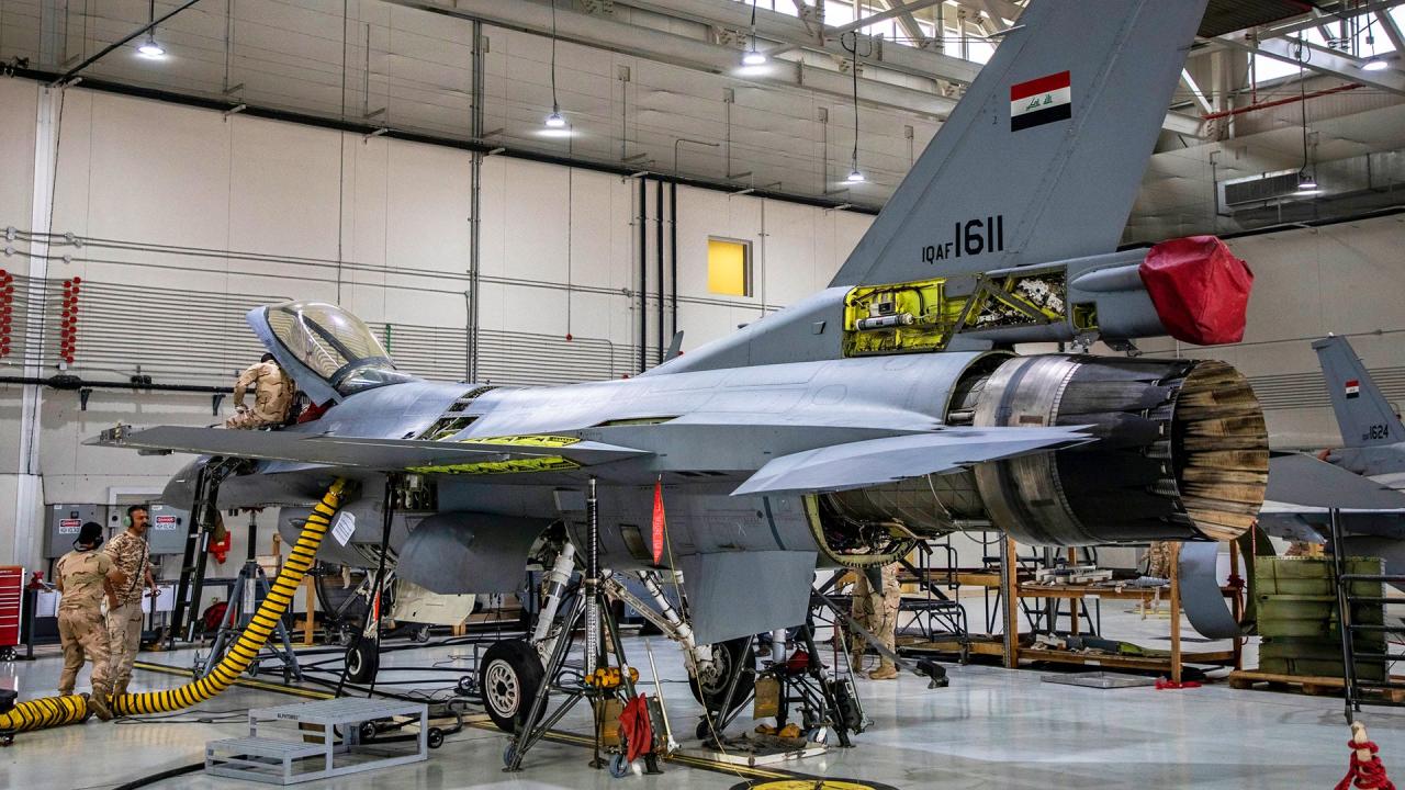 Iraq hoi han khi mua nhung chiec F-16IQ “thieu nang” tu My-Hinh-7