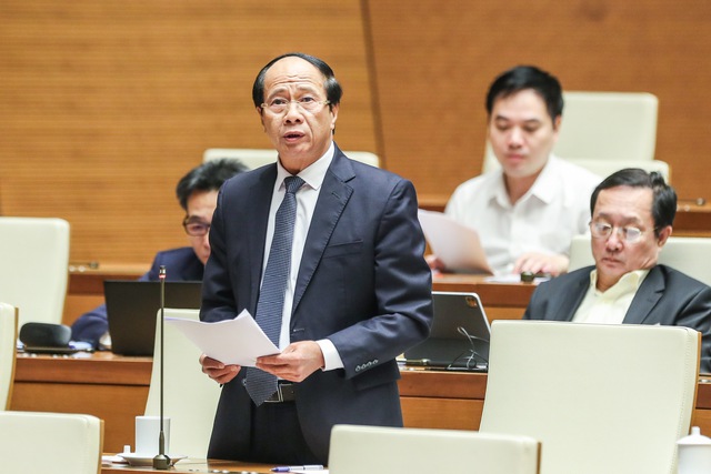 Phó Thủ tướng Lê Văn Thành phát biểu làm rõ vấn đề quy hoạch quốc gia, quy hoạch đô thị - Ảnh 2.